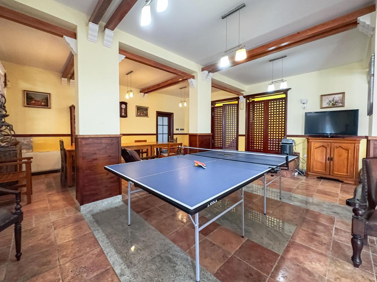Apart-Hotel Villa Lav Nova Pec ภายนอก รูปภาพ