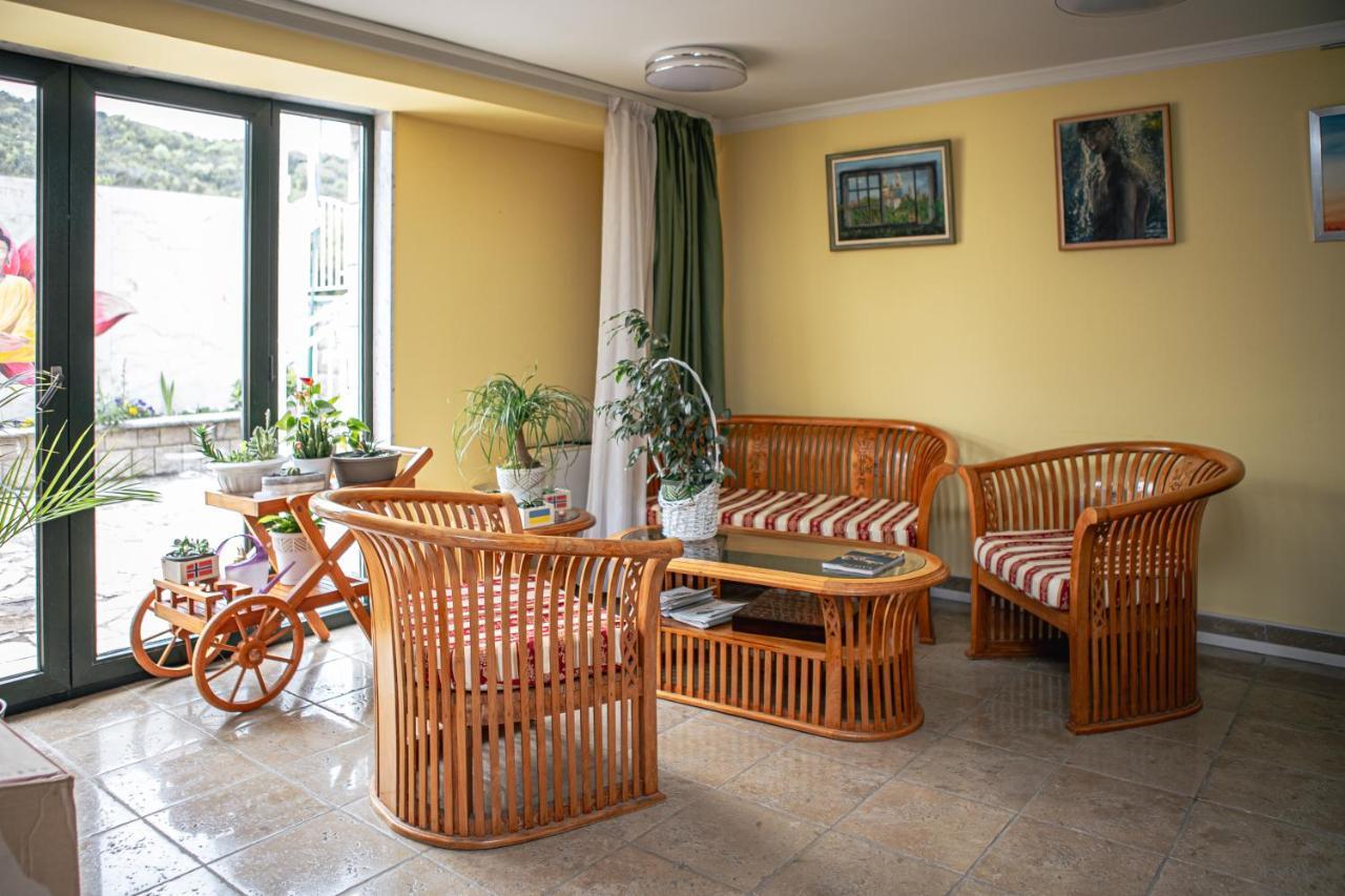 Apart-Hotel Villa Lav Nova Pec ภายนอก รูปภาพ