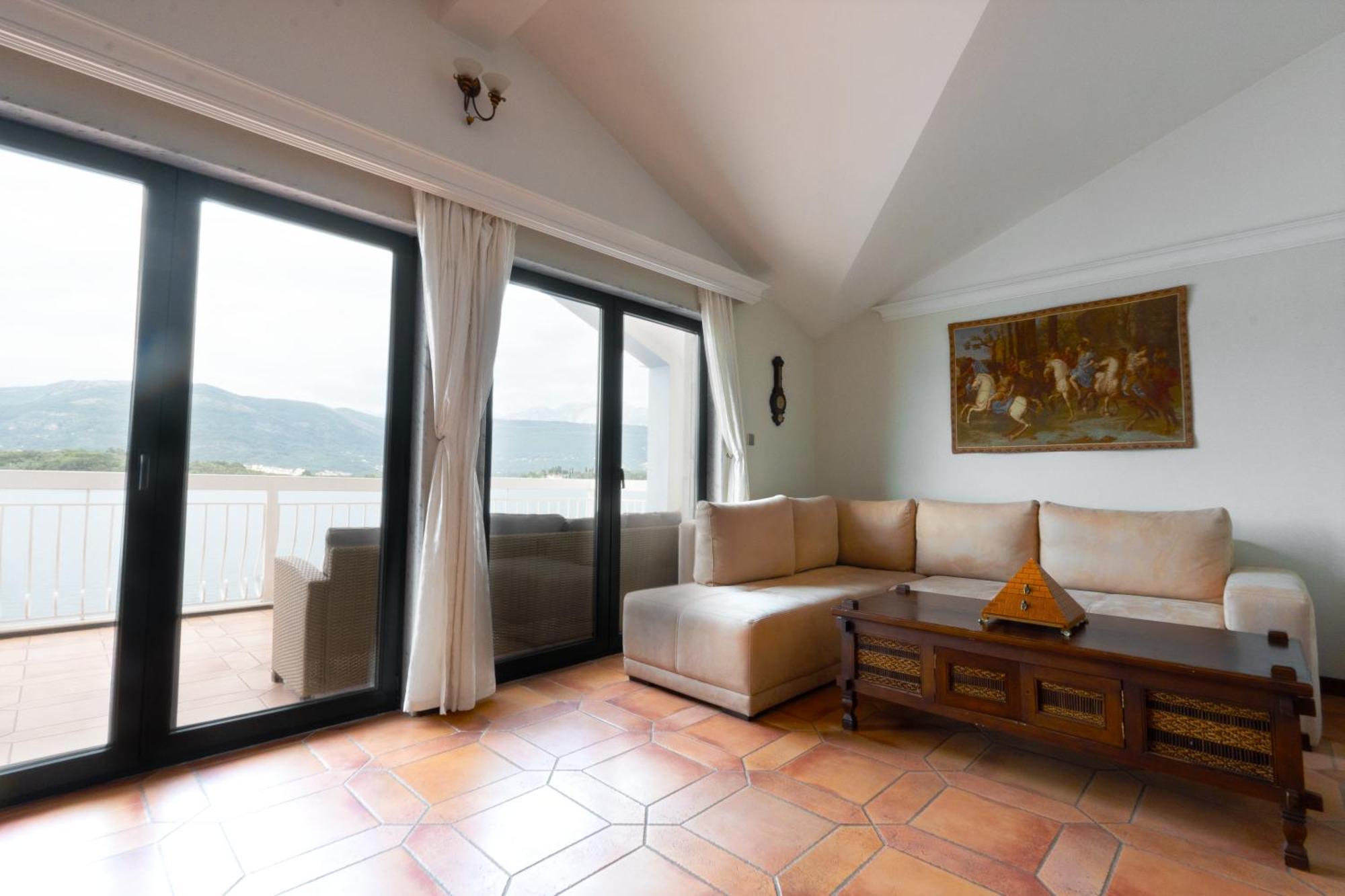 Apart-Hotel Villa Lav Nova Pec ภายนอก รูปภาพ