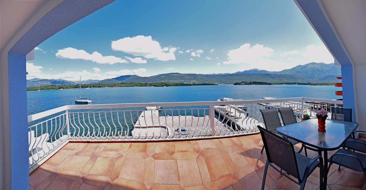 Apart-Hotel Villa Lav Nova Pec ภายนอก รูปภาพ